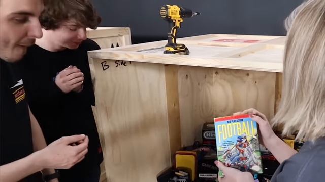 Купил Самый Большой Мистери Бокс в Мире! ($500,000) смотреть онлайн