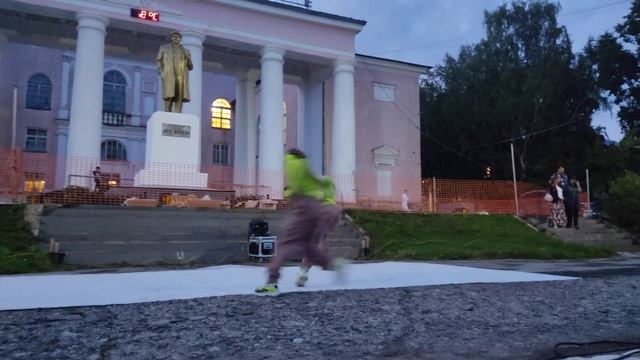 Mi&ki (ми энд ки). На Юбилее города Миньяр смотреть онлайн