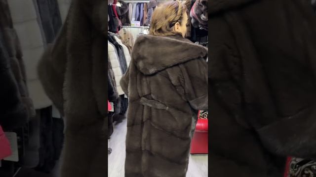 Натуральные шубы у Марины смотреть онлайн