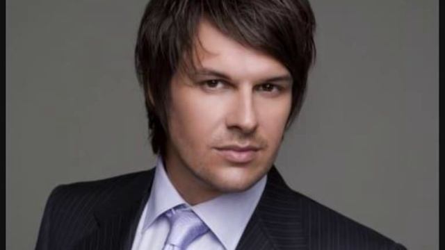 EIMASTE ENA PANOS KIAMOS NEW SONG 2010.wmv смотреть онлайн