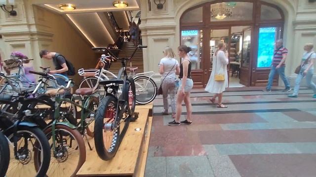 Прогулка по Москве смотреть онлайн