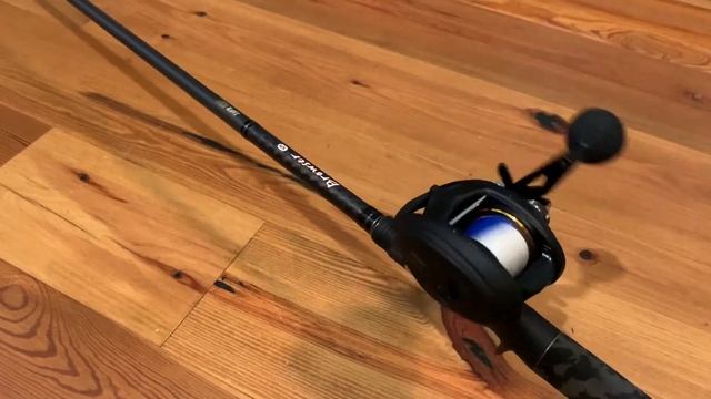 Penn Squall SQL400LP Baitcasting Reel смотреть онлайн