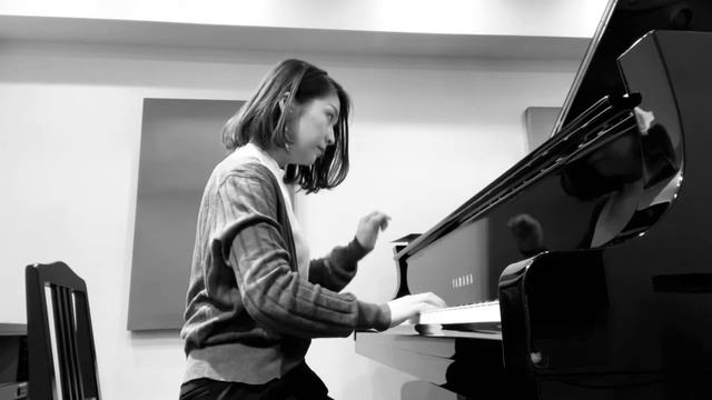 🇩🇪 バッハ フランス組曲第5番 ルールト長調 ピアノ:渡辺 みどり Bach/Französische Suiten Nr.5 BWV 816 Loure G dur смотреть онлайн