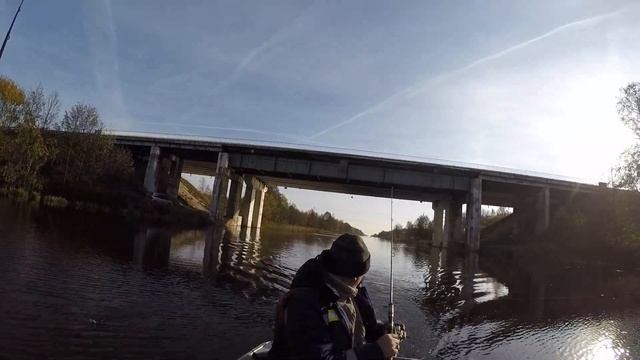 Охота на щуку . Днепро Бугский канал смотреть онлайн