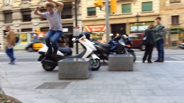 A day in Barcelona (freeskate) | Школа роликов RollerLine Роллерлайн в Москве смотреть онлайн