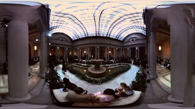 Fall 2016 Fashion Show - 360 Degrees | Carolina Herrera New York смотреть онлайн