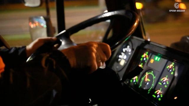 Почему поливальные машины работают даже в дождь? смотреть онлайн