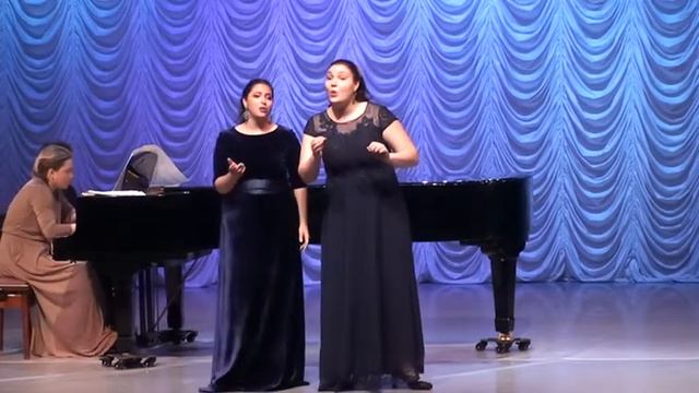 Дуэт. Юля Вакула и Алиса Лабутичева. РНП "Выйду ль я на реченьку..." смотреть онлайн