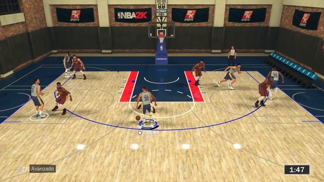 CÓMO HACER EL NUEVO MOMENTUM CROSSOVER Y SPAMEARLO | TUTORIALES DRIBBLING NBA 2K18 #1 смотреть онлайн