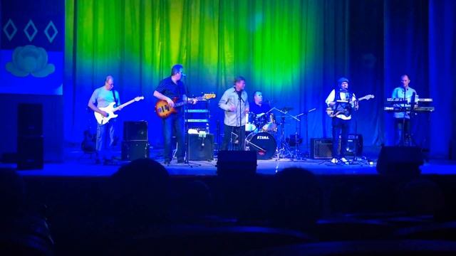 ВИА Маскарад - На высоком берегу на крутом смотреть онлайн