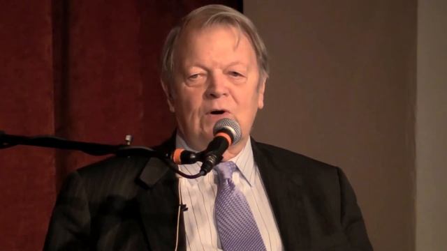TalkingStickTV - Garry Wills - The Future Of The Catholic Church With Pope Francis