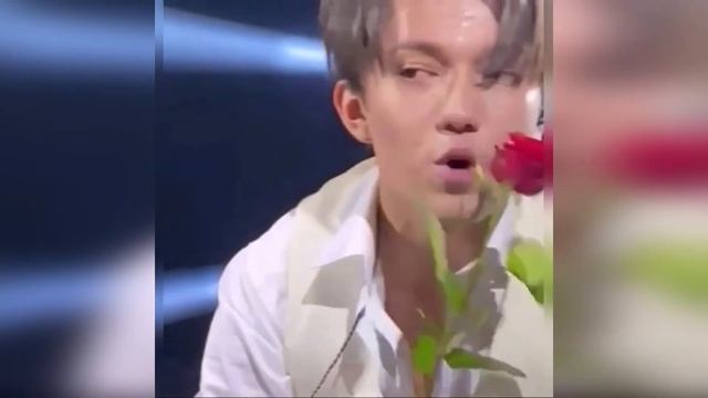 Димаш Любимый Артист Мой Огонек смотреть онлайн