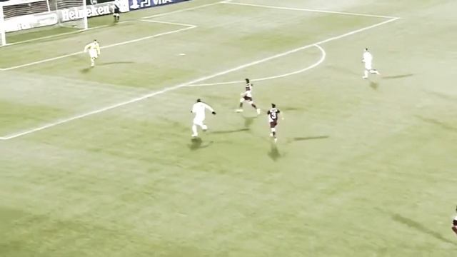 Burak Yilmaz - Radioactive смотреть онлайн