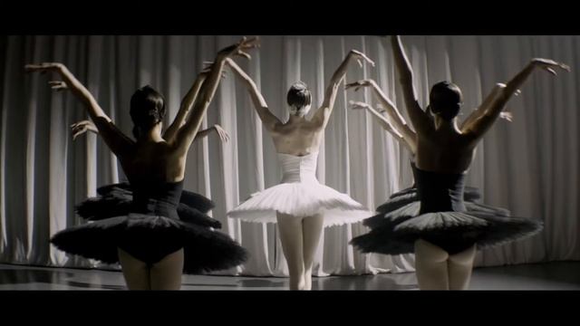 BOLSHOI BALLET LIVE | 2019-20 | „Jezioro łabędzie” | Polski zwiastun (bez daty) смотреть онлайн