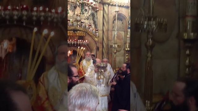 ГРОБ ГОСПОДА ИСУСА ХРИСТА - Васкрс.Велики вход - Патријарх Јерусалимски Теофил III смотреть онлайн