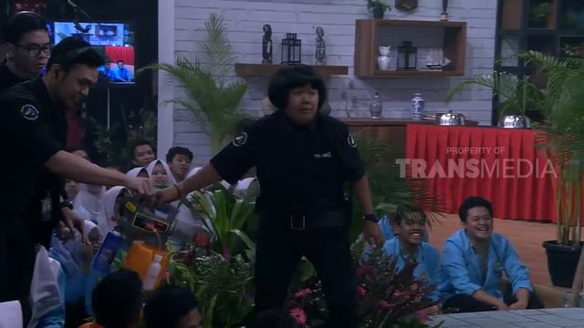 OPERA VAN JAVA | ASIK ASIK DI OVJ (24/02/18) 2-5 смотреть онлайн