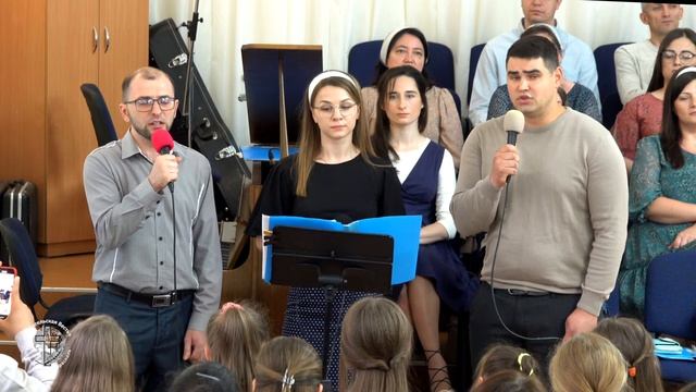 Пение "Помолись за меня, друг мой милый", ц. "Евангельская Весть", г. Тирасполь смотреть онлайн