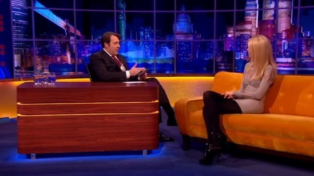 Claudia Schiffer On German Stereotypes | The Jonathan Ross Show смотреть онлайн