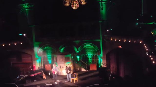 Jarek Nohavica in London...everyone 's singing! смотреть онлайн