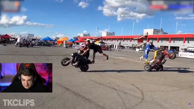 ЭВЕЛОН СМОТРИТ  ТОП МОМЕНТЫ С Twitchа / Evelone Stream