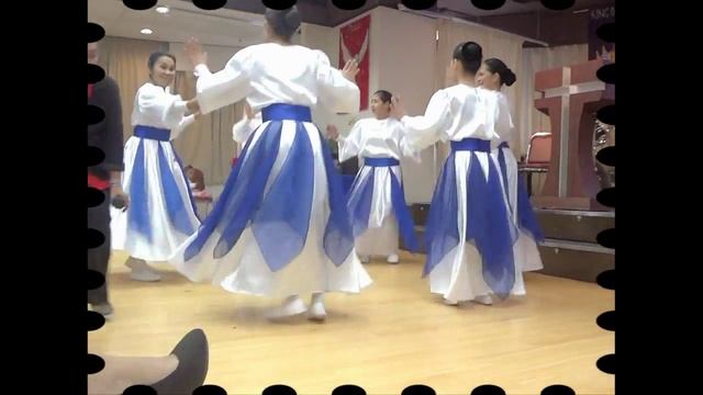 Tambourine Dancers @ Solid Rock Foursquare Gospel Church Hk смотреть онлайн