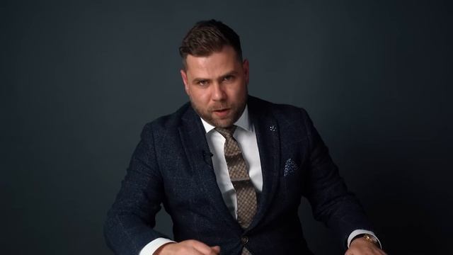 Watch Expert Reacts To Ronaldo's $10,000,000 Collection смотреть онлайн