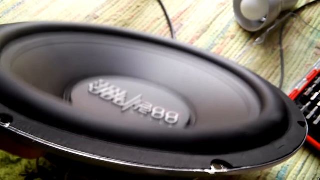 JBL GT-X1200 Free Air Bass Test