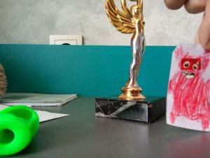 опыты плюс всякие показа антистрессов с медведем валеркой