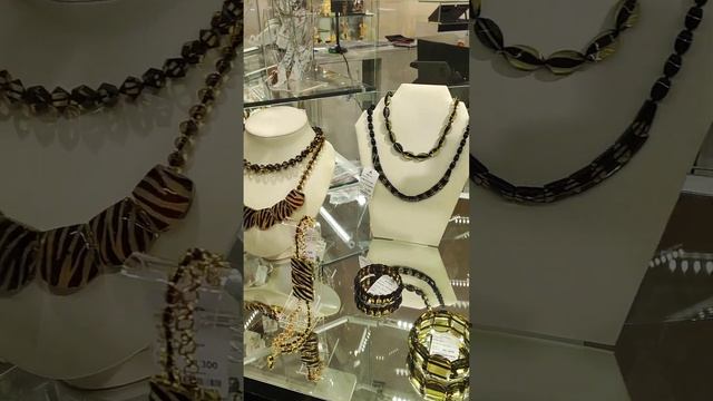 Пятигорск. Выставка-продажа янтаря, эксклюзивные украшения и сувениры. 2024 год смотреть онлайн