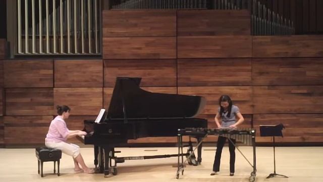 Concertino for xylophone-Toshiro Mayuzumi I. Allegro смотреть онлайн