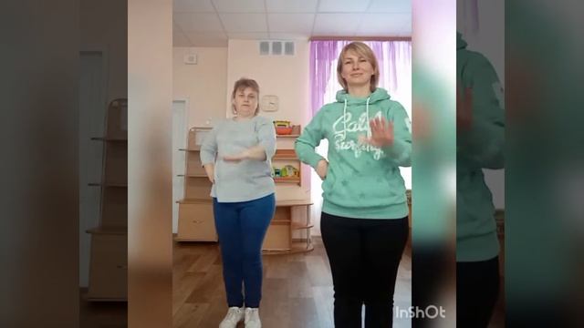 Руханка Колеса у автобуса крутяться група " Дзвіночок" смотреть онлайн