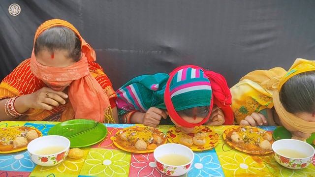 Blind And No Hand Gupchup Dahi Bara Eating Challenge || Food Challenge