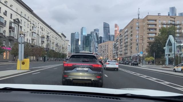 Москва, Кутузовский пр-т, Москва-Сити смотреть онлайн
