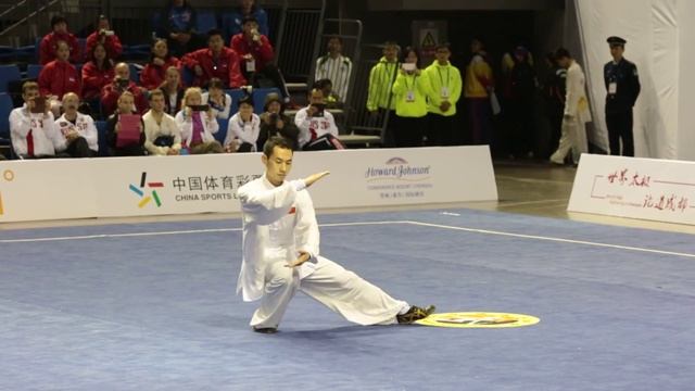 Optional taijiquan. Chinese athlete at the World Taijiquan Championship. смотреть онлайн