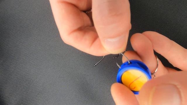 Tie a Hook in Just 20-30 Seconds With This Amazing Fishing Gear Knot Tying Tool! [4k] смотреть онлайн