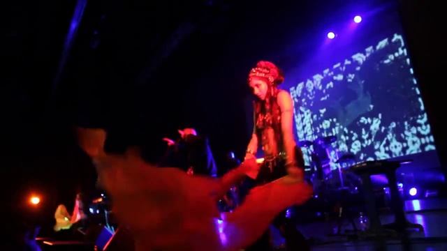 Theodor Bastard feat. Roksana 19_07_15 - Zima смотреть онлайн