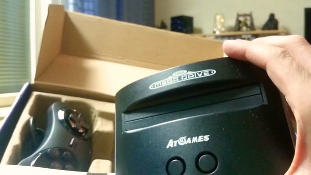 Sega Megadrive classic game console unboxing смотреть онлайн