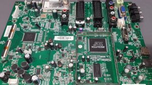 PHILIPS 32PFL3605/60 отключается со скрежетом звука и артефактами на изображении.