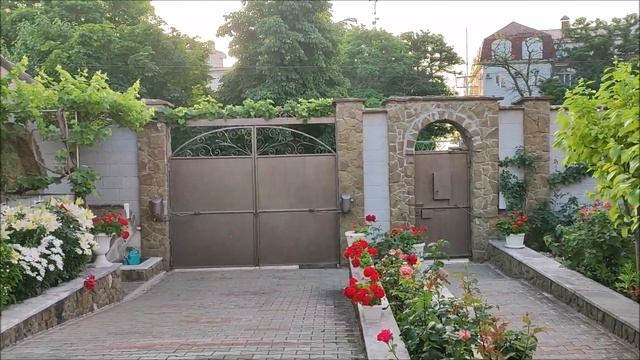 Поездка в Крым.1200 км до Крымского моста. До Феодосии 1300 км. Комната в 5 мин.от моря. Все Супер! смотреть онлайн