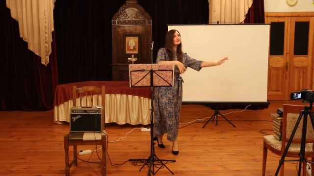 Светлана Дзансолова - СВЕТ ДУШИ ("Наверху смыкают веки утомлённых звёзд глаза...") смотреть онлайн