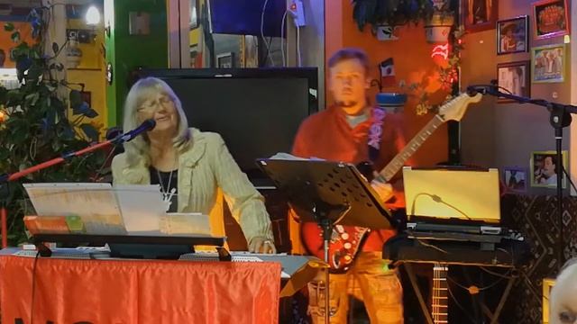 Rock'n'Roll De Monica y Randy!!!) смотреть онлайн