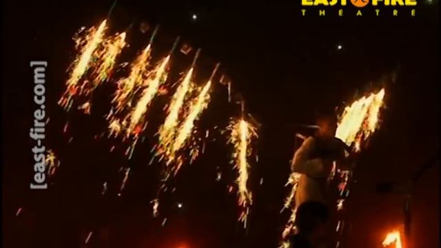 Выступление фаер шоу EAST FIRE на День Металлурга 2012 смотреть онлайн
