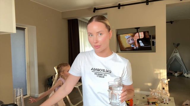 ДЕРЕВЕНСКИЕ РАДОСТИ | ДНИ С СЕМЬЁЙ: СТРОЙКА, СБОР УРОЖАЯ, ГОТОВКА смотреть онлайн