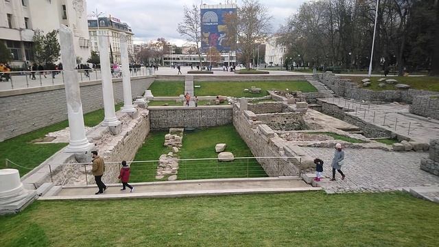 Пловдив - Раскопки древней цивилизации в центре города смотреть онлайн