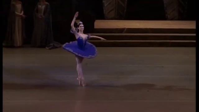 Olesya Novikova - Raymonda