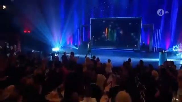 Måns Zelmerlöw - Heroes (Live "QX Gaygala 2016") смотреть онлайн