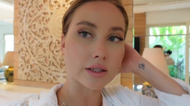 КЕМ Я РАБОТАЮ НА БАЛИ // СКОЛЬКО ПЛАТЯТ // ОБЗОР ALTERNATIVE BEACH В ЧАНГУ смотреть онлайн