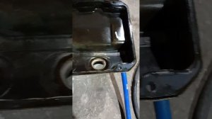 замена сальников свечных колодцев 4G 64 Mitsubishi