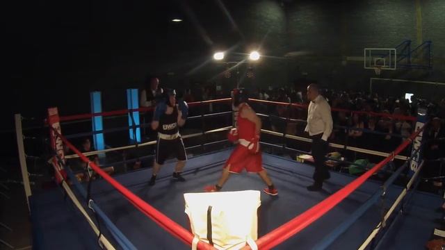 Ultra White Collar Boxing | Dundee | Ryan Taylor VS Jack Armstrong смотреть онлайн