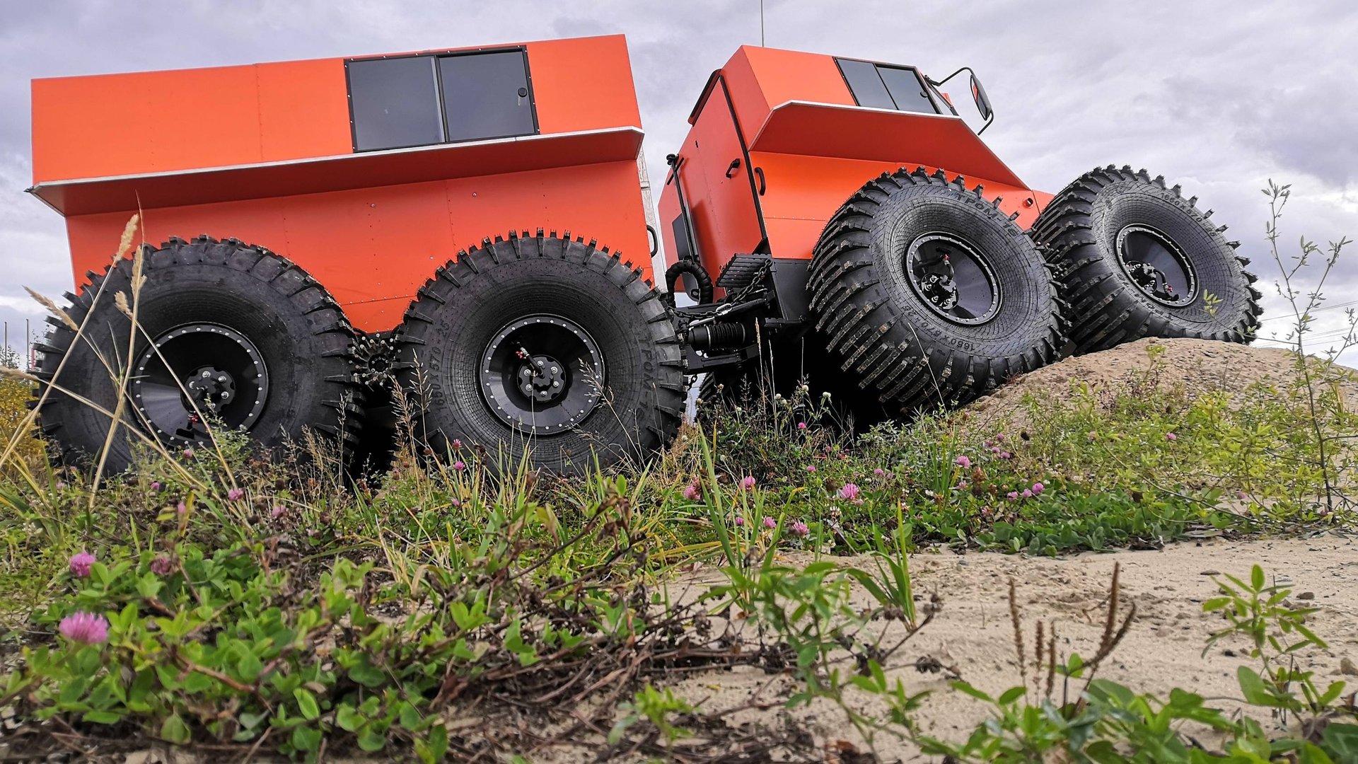 Вездеход ТРОМ 8 на ковровом болоте. смотреть онлайн